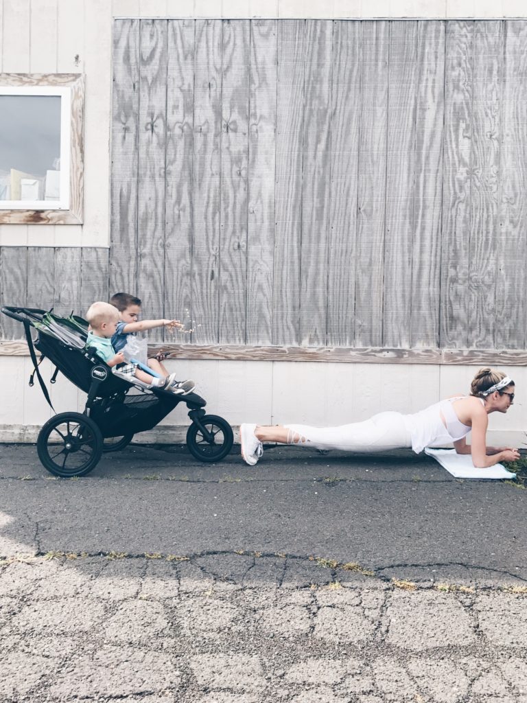 stroller-workout-with-2-kids-on-pinterestingplans