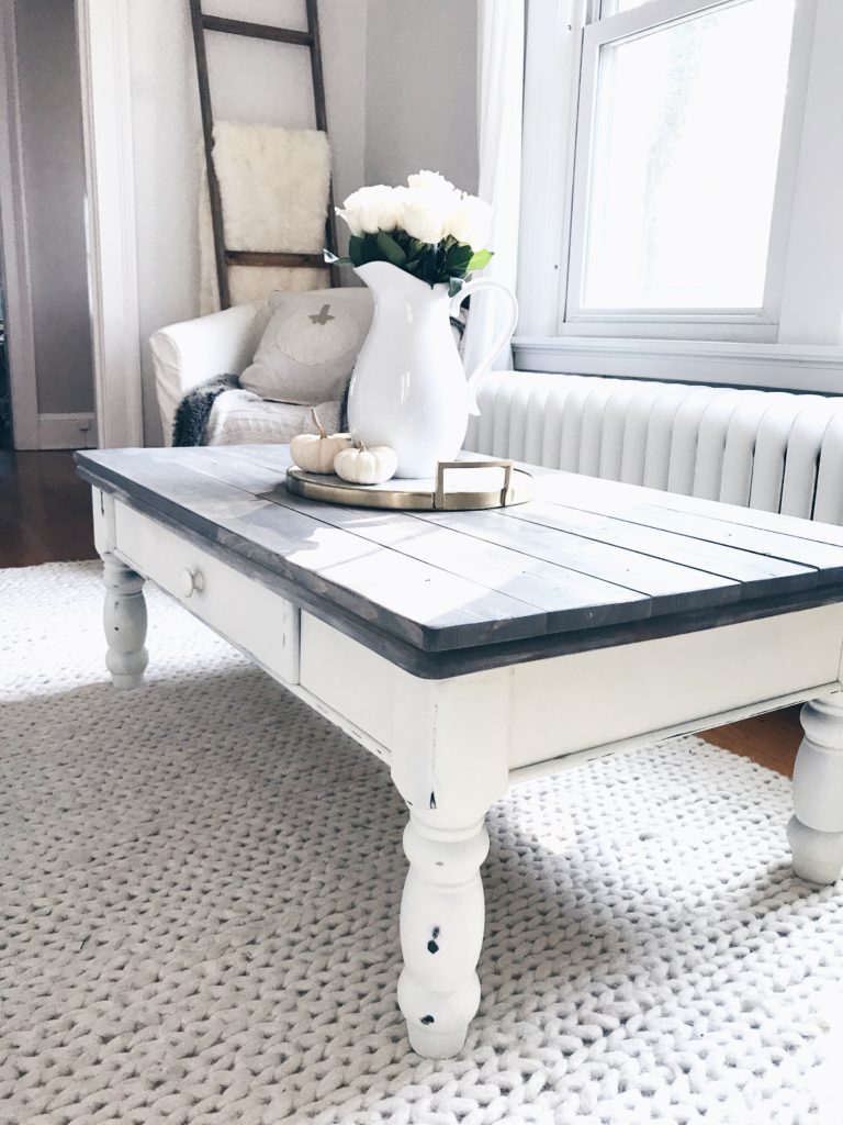 farmhouse coffee table makeover - gray wood plants on white chalk paint coffee table on pinterestingplans