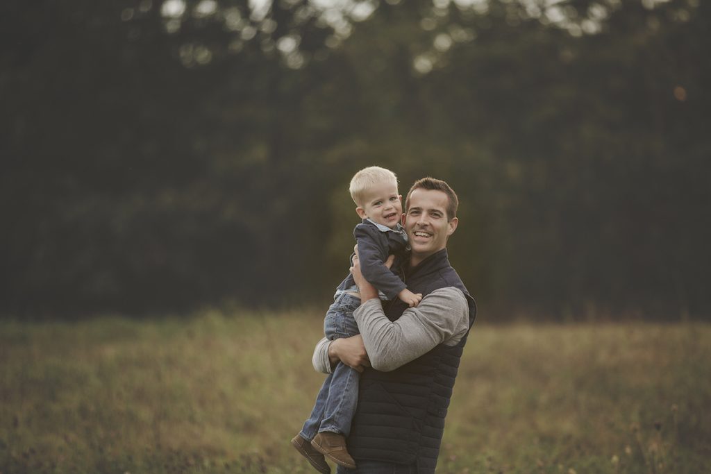 family photo shoot fashion ideas for Dad and boys