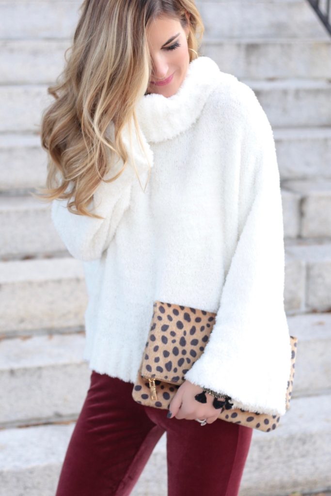 TRY THIS cozy velvet holiday outfit!!