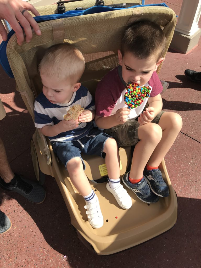tips for magic kingdom - where to rent a stroller on pinterestingplans connecticut lifestyle blog