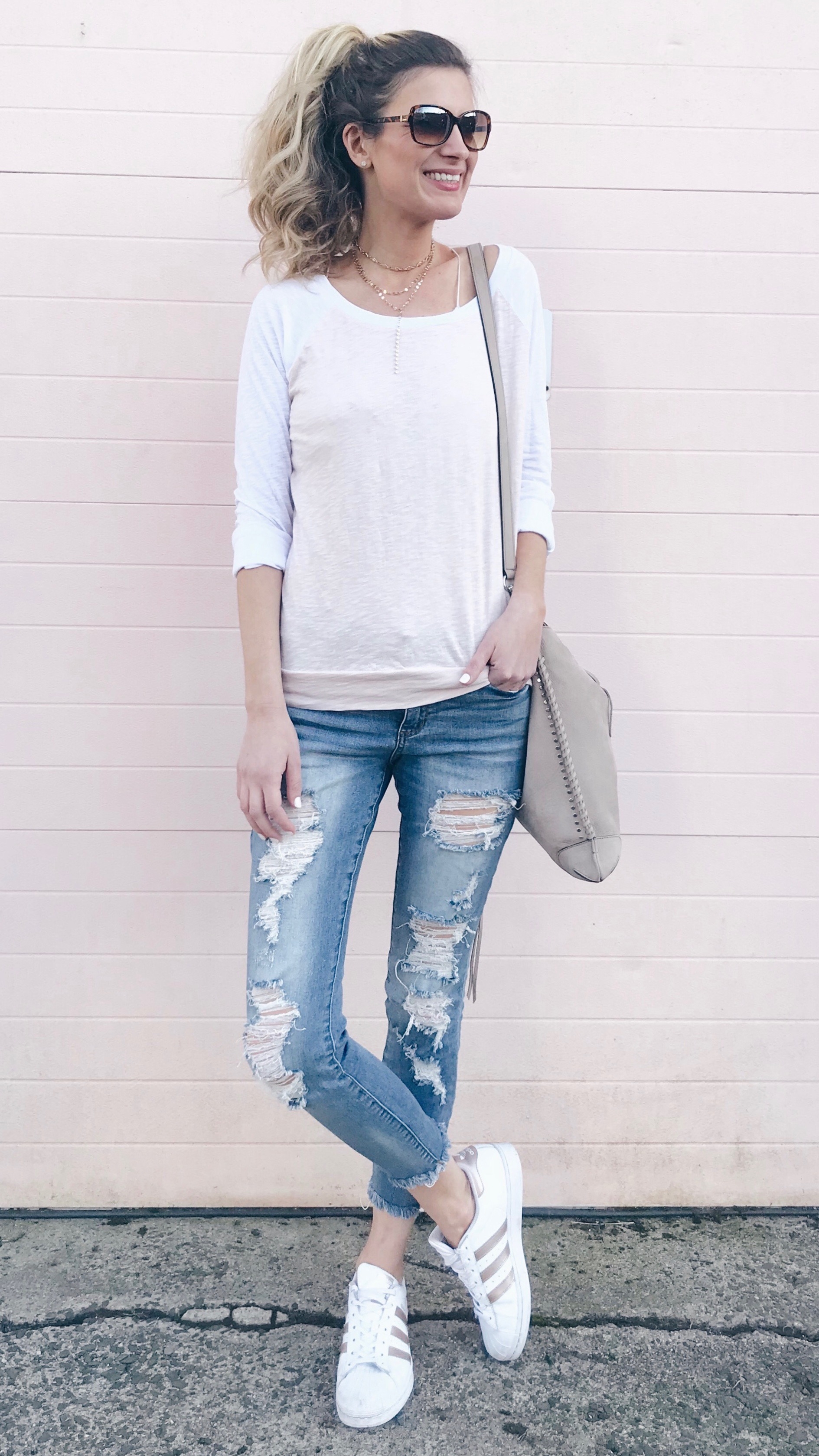 Weekly Wrap-Up - White Tee/Ripped Jeans