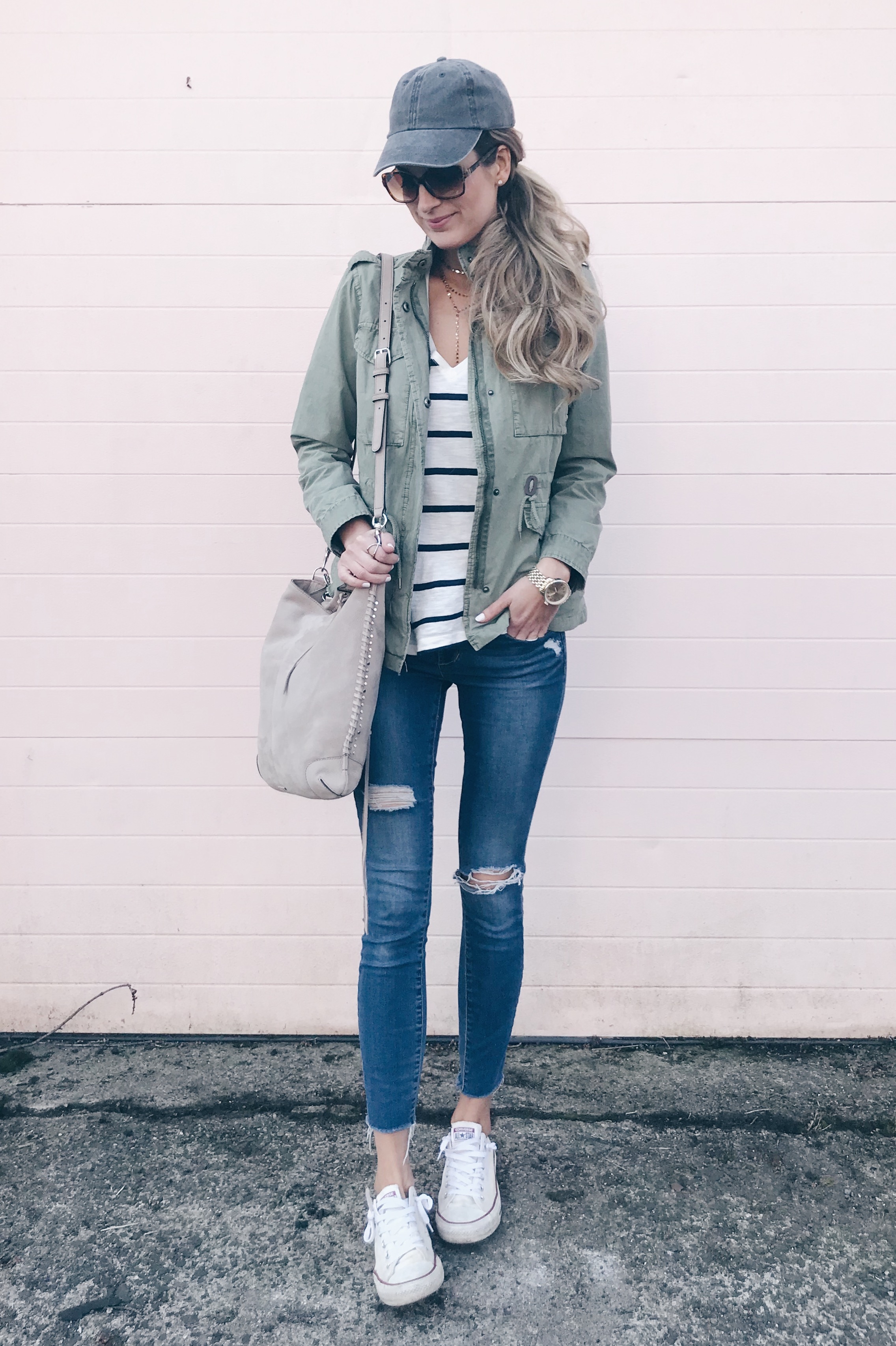 spring capsule wardrobe 2018 -skinny jeans spring outfit with utility jacket and converse sneakers on pinteresting plans fashion blog 