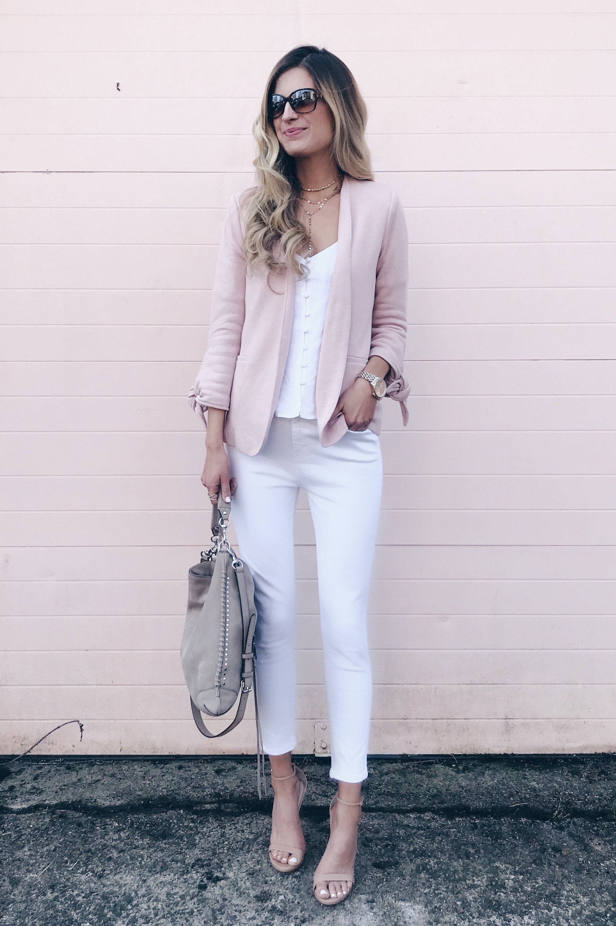 spring capsule wardrobe 2018 - white skinny jeans spring outfit with white camisole and casual spring blazer on pinteresting plans fashion blog