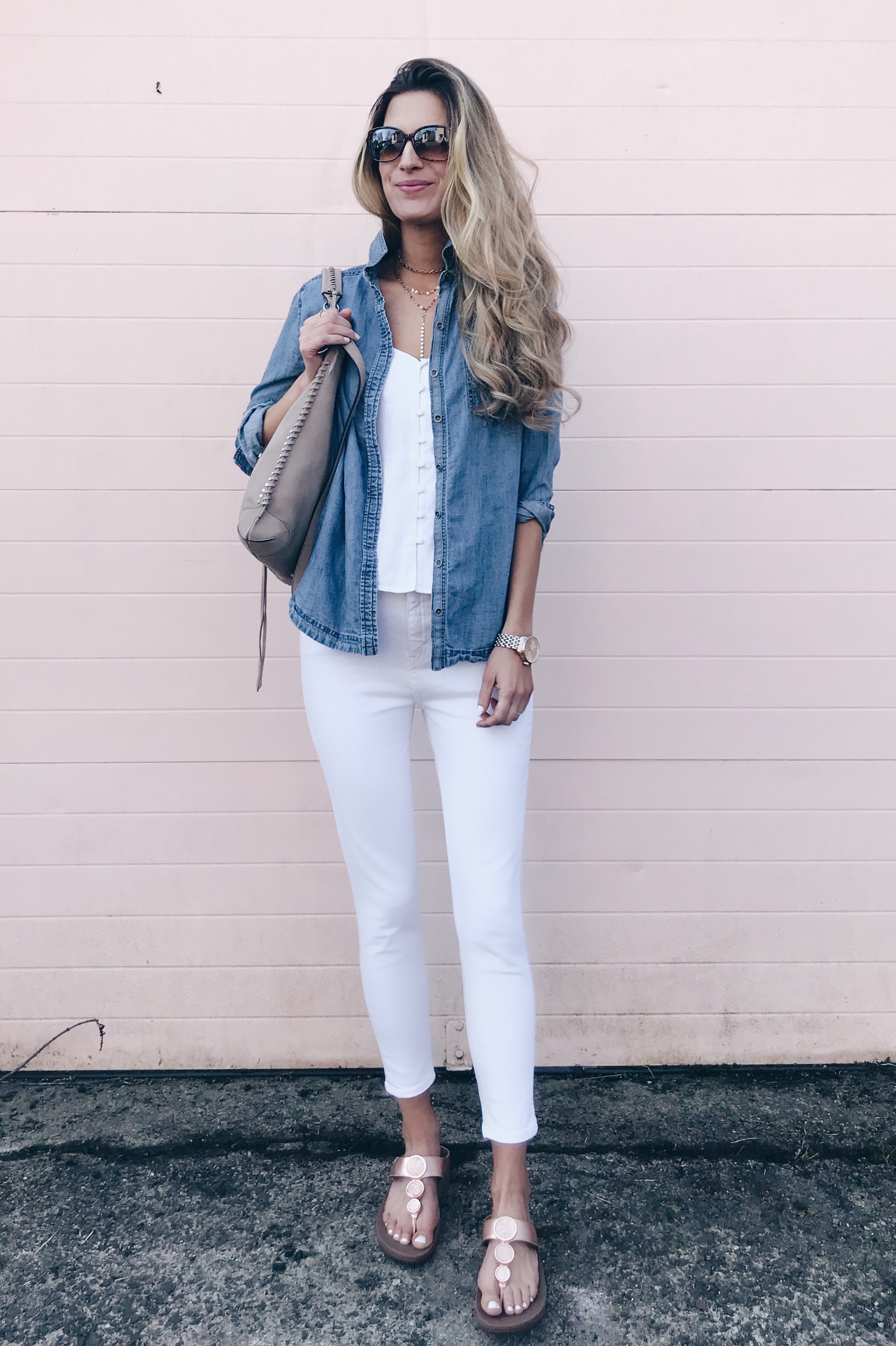 spring capsule wardrobe 2018 - restyling white skinny jeans with a chambray shirt on pinteresting plans fashion blog