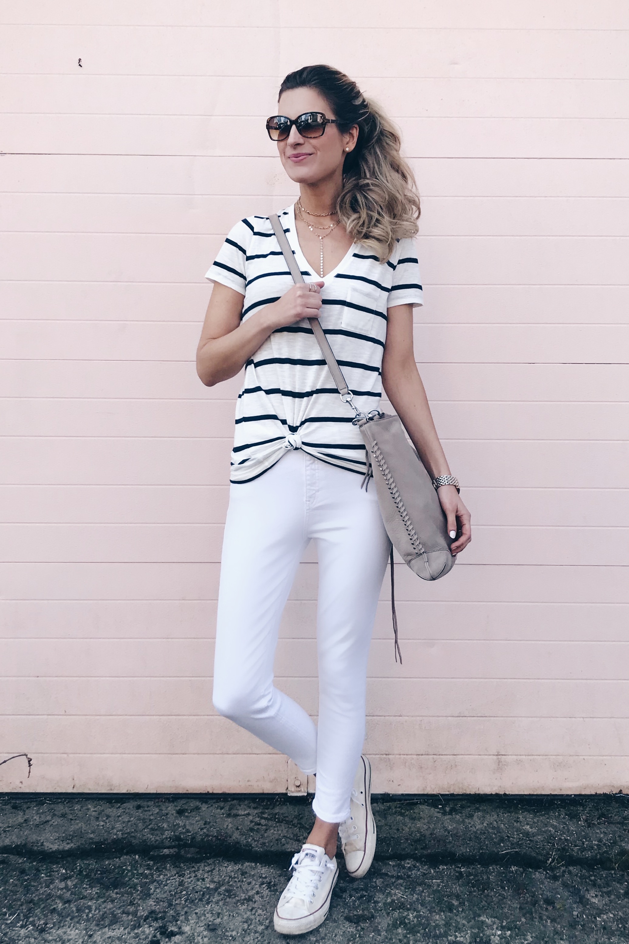 spring capsule wardrobe 2018 - white skinny jeans outfit with knotted striped tee and sneakers on pinteresting plans connecticut fashion blog