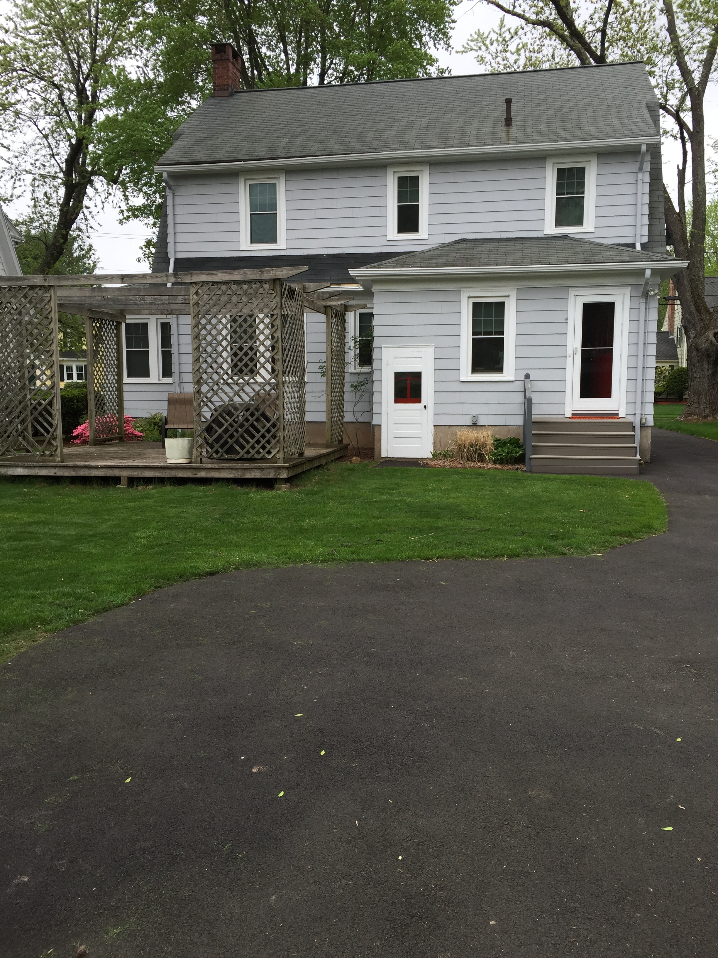 Tips for surviving a home renovation - the before picture of a west hartford colonial home