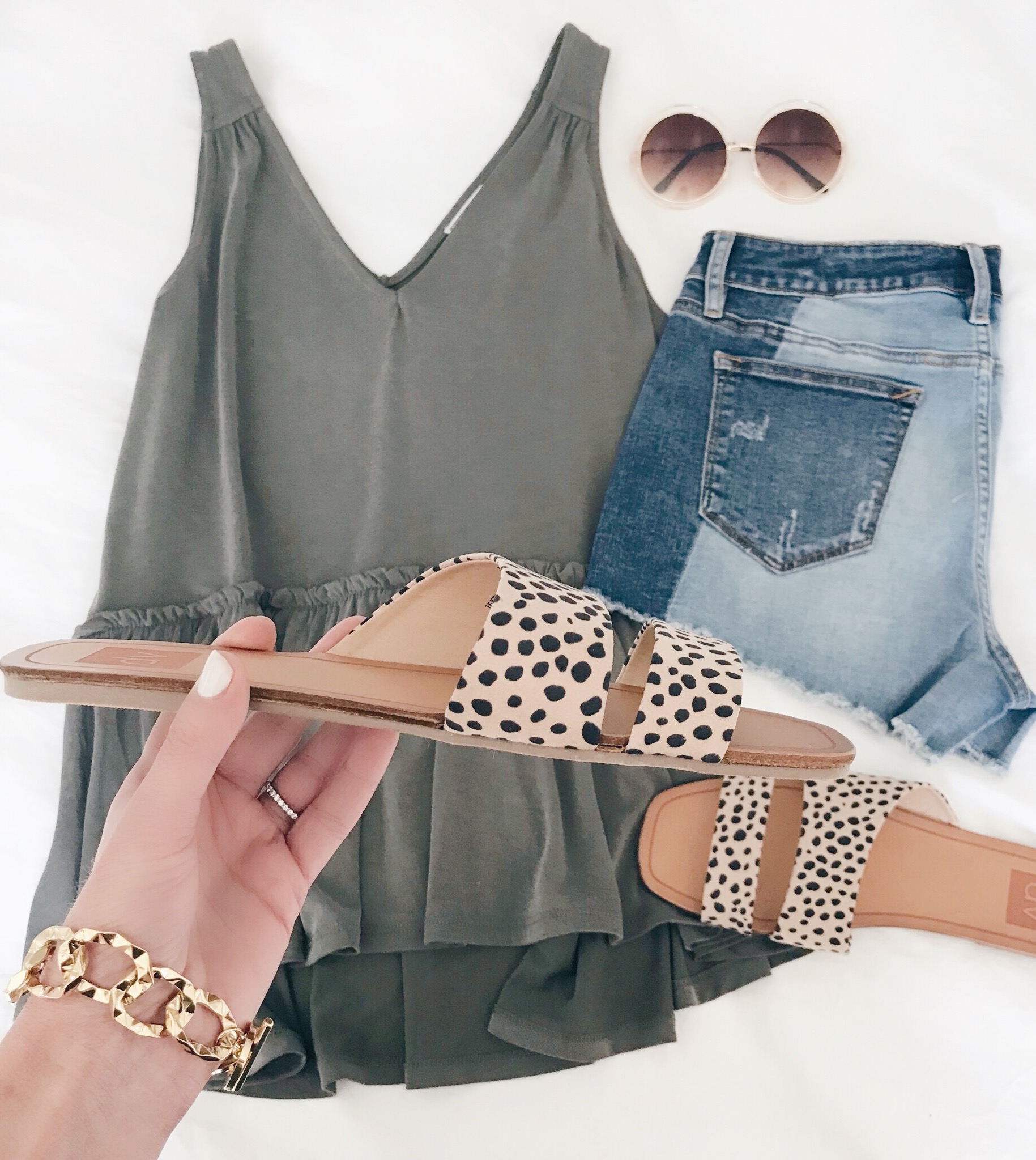 Early Summer Outifts - Leopard sandals/Tank