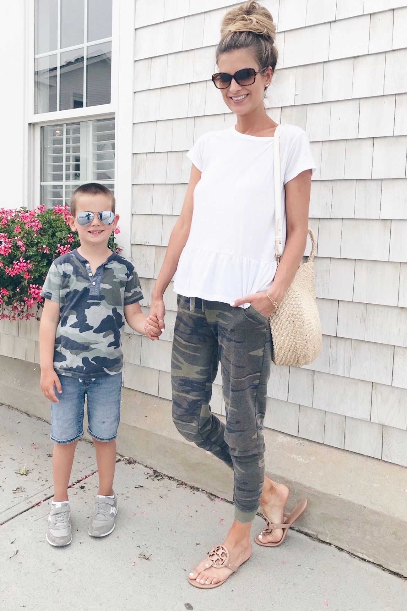 Summer Vacation Outfit Ideas - Camo Joggers
