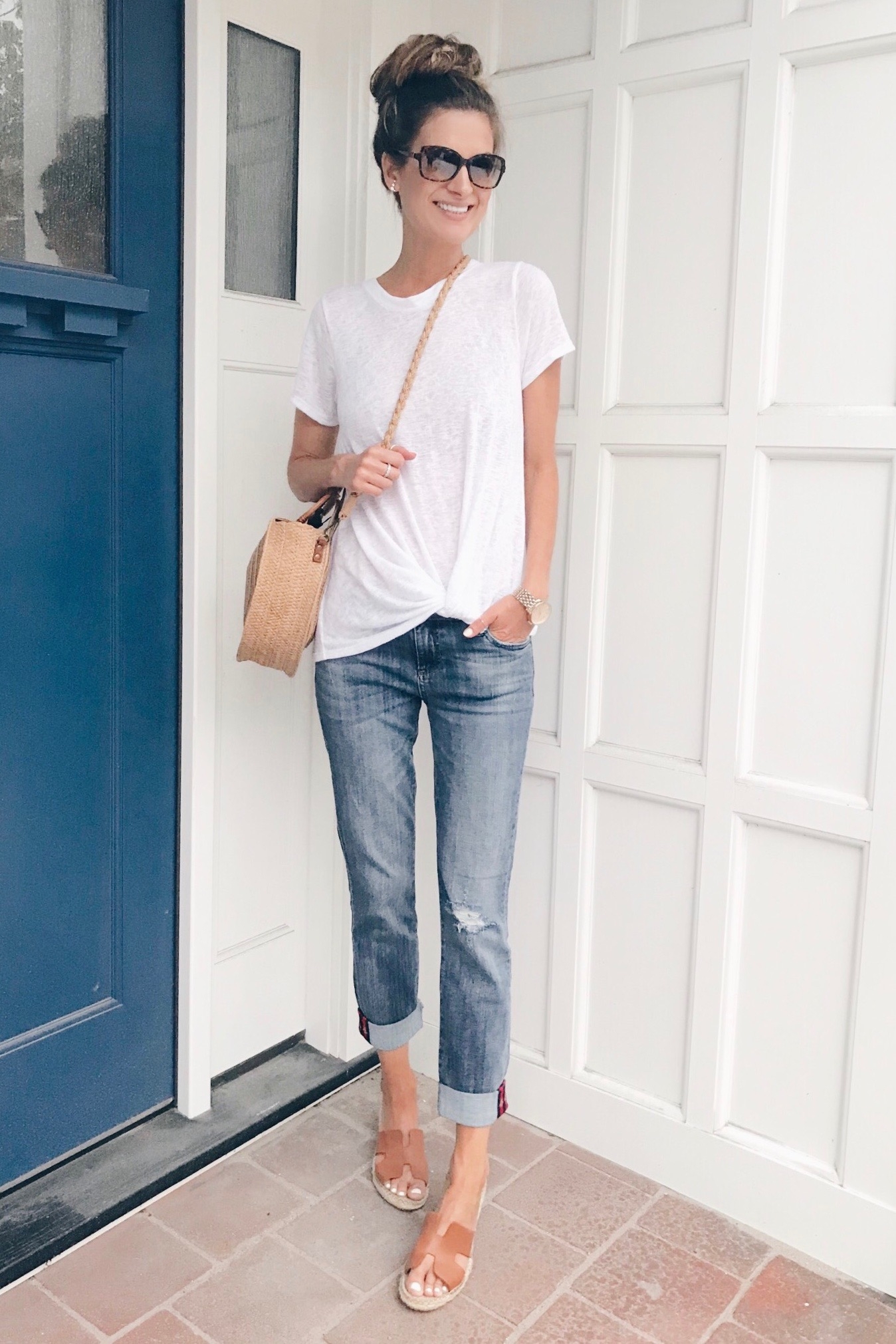Summer Vacation Outfit Ideas Twist Front tee/Jeans