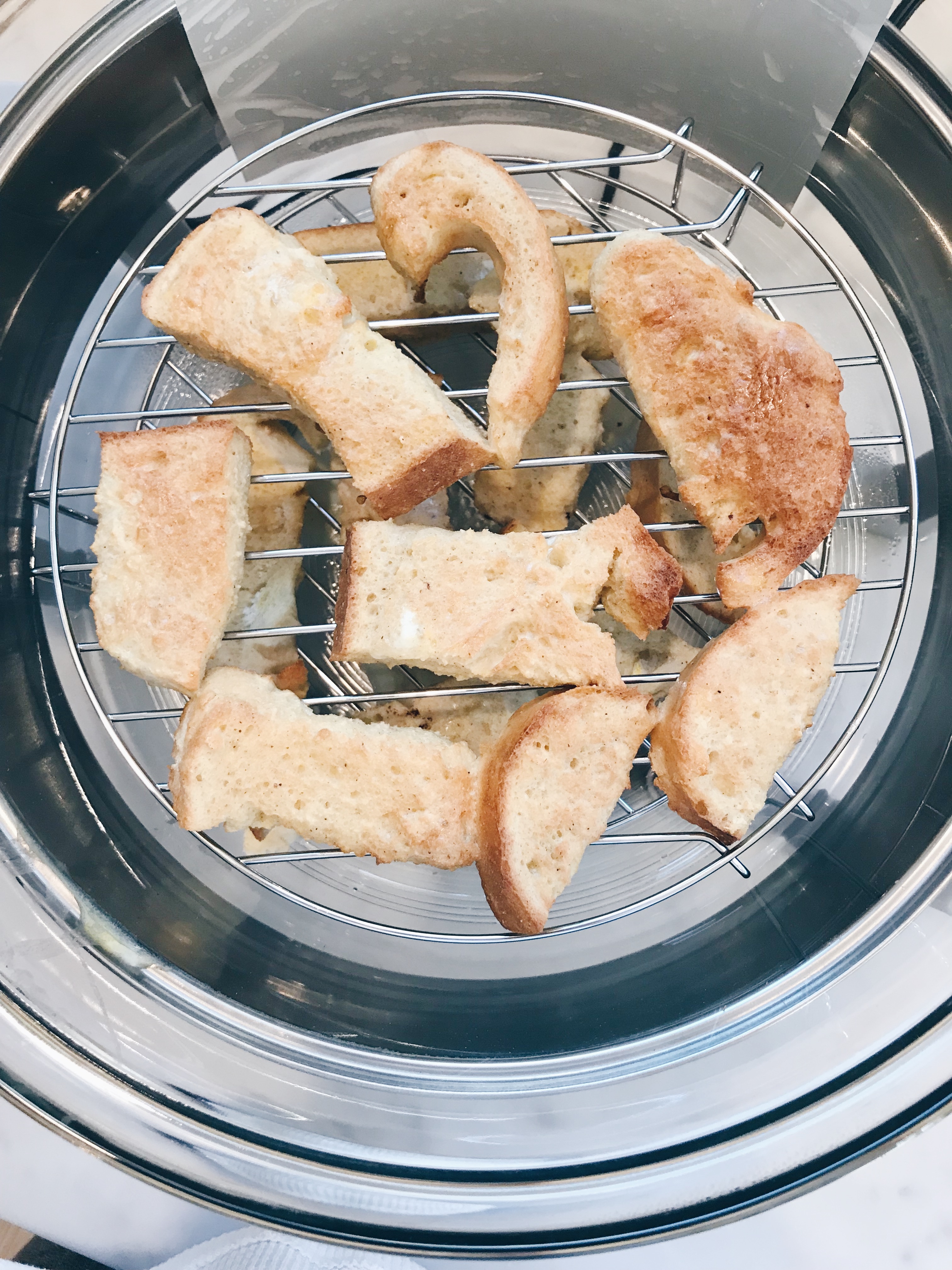 easy breakfast ideas for kids - french toast sticks in the air fryer on pinteresting plans lifestyle blog