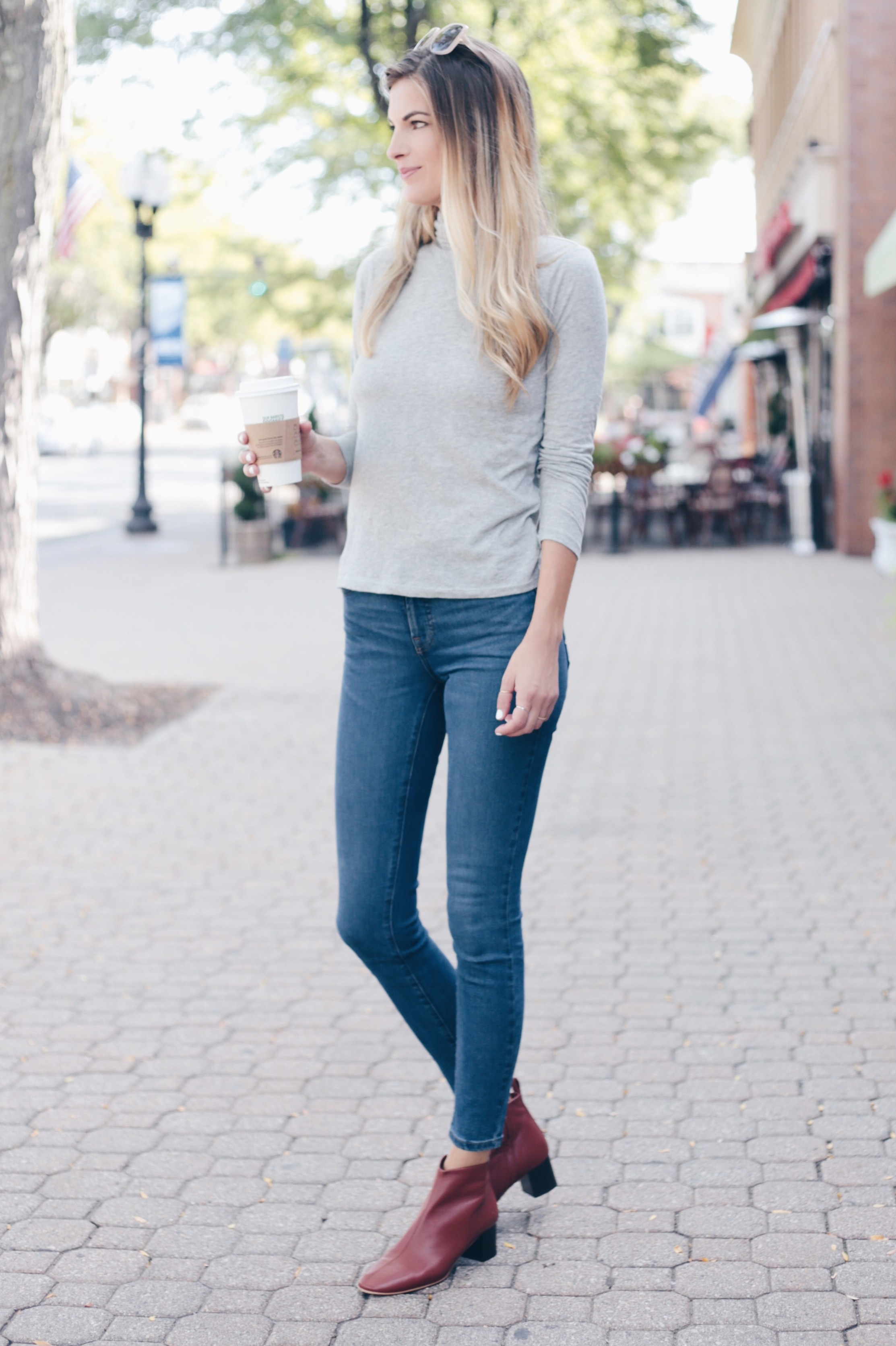 Comfortable Jeans | Modern Basics for Fall
