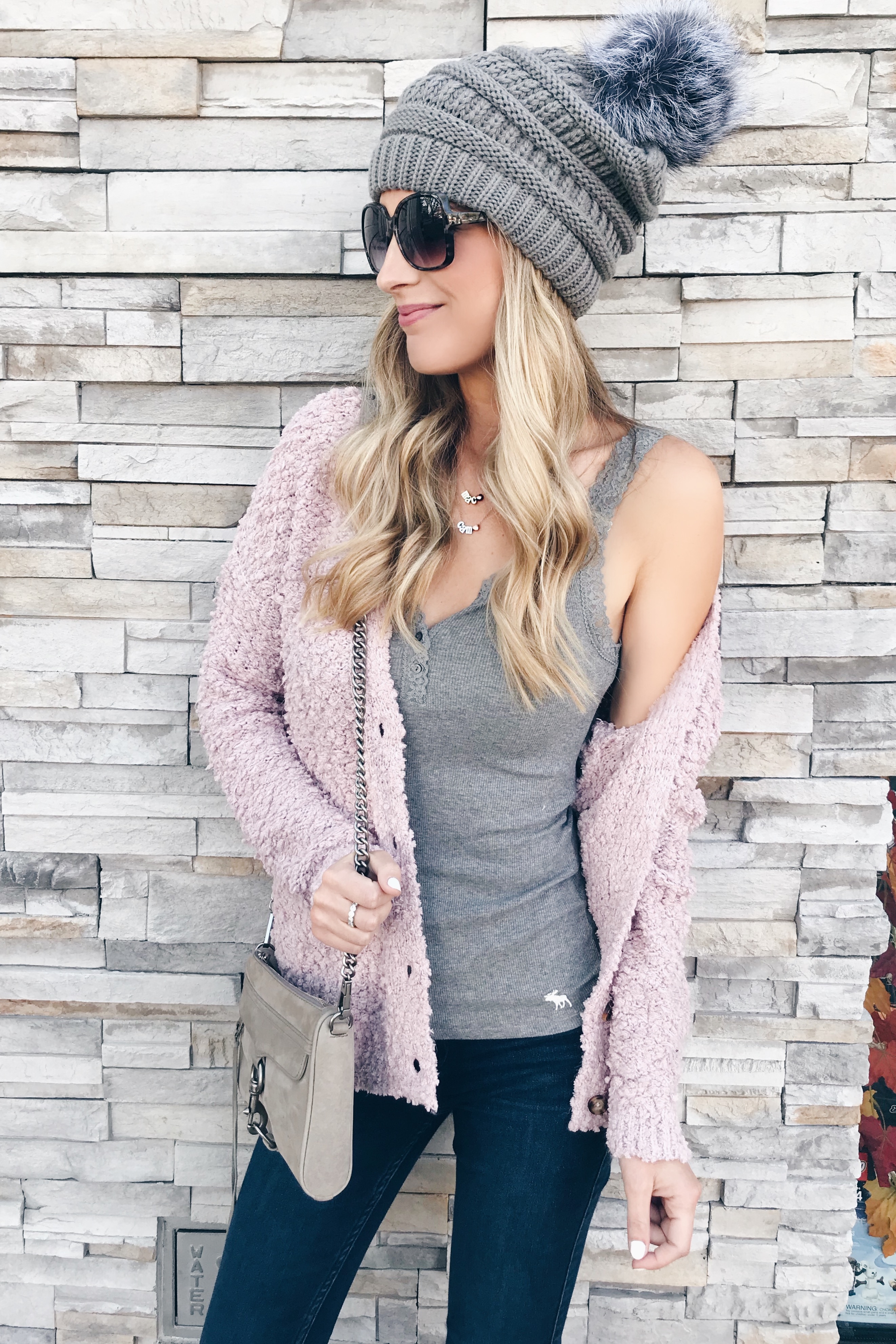 Chunky knit cardigan outfit ideas