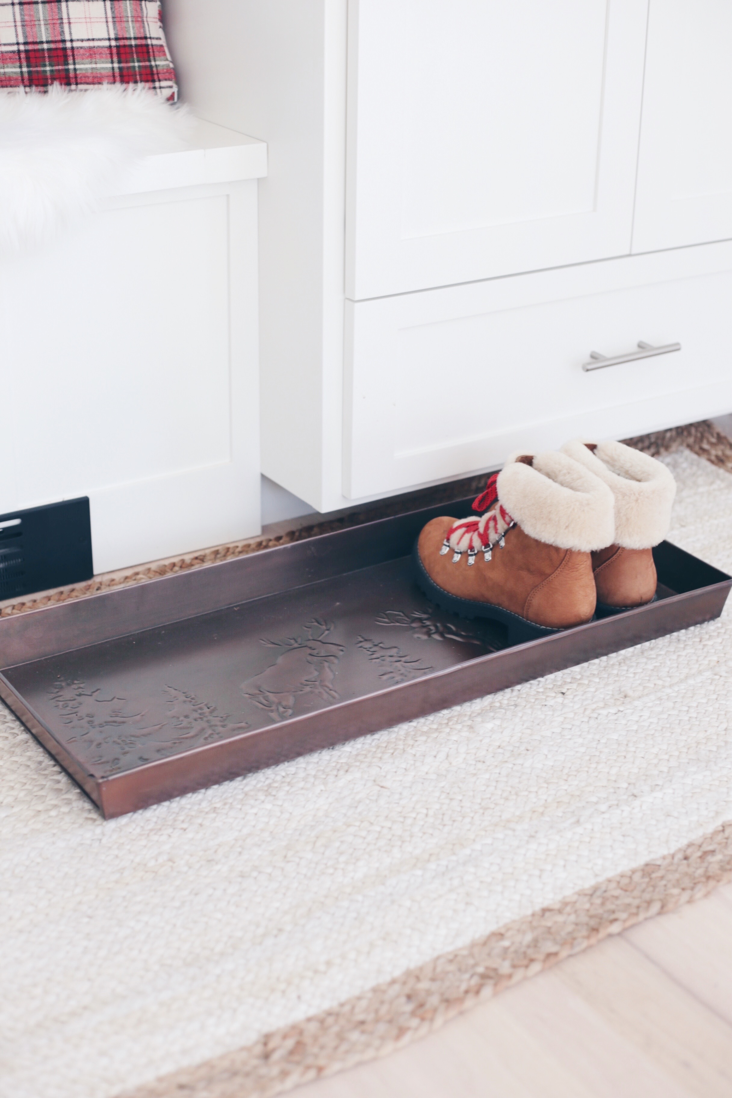  cute boot tray and other holiday mudroom decor on pinteresting plans blog