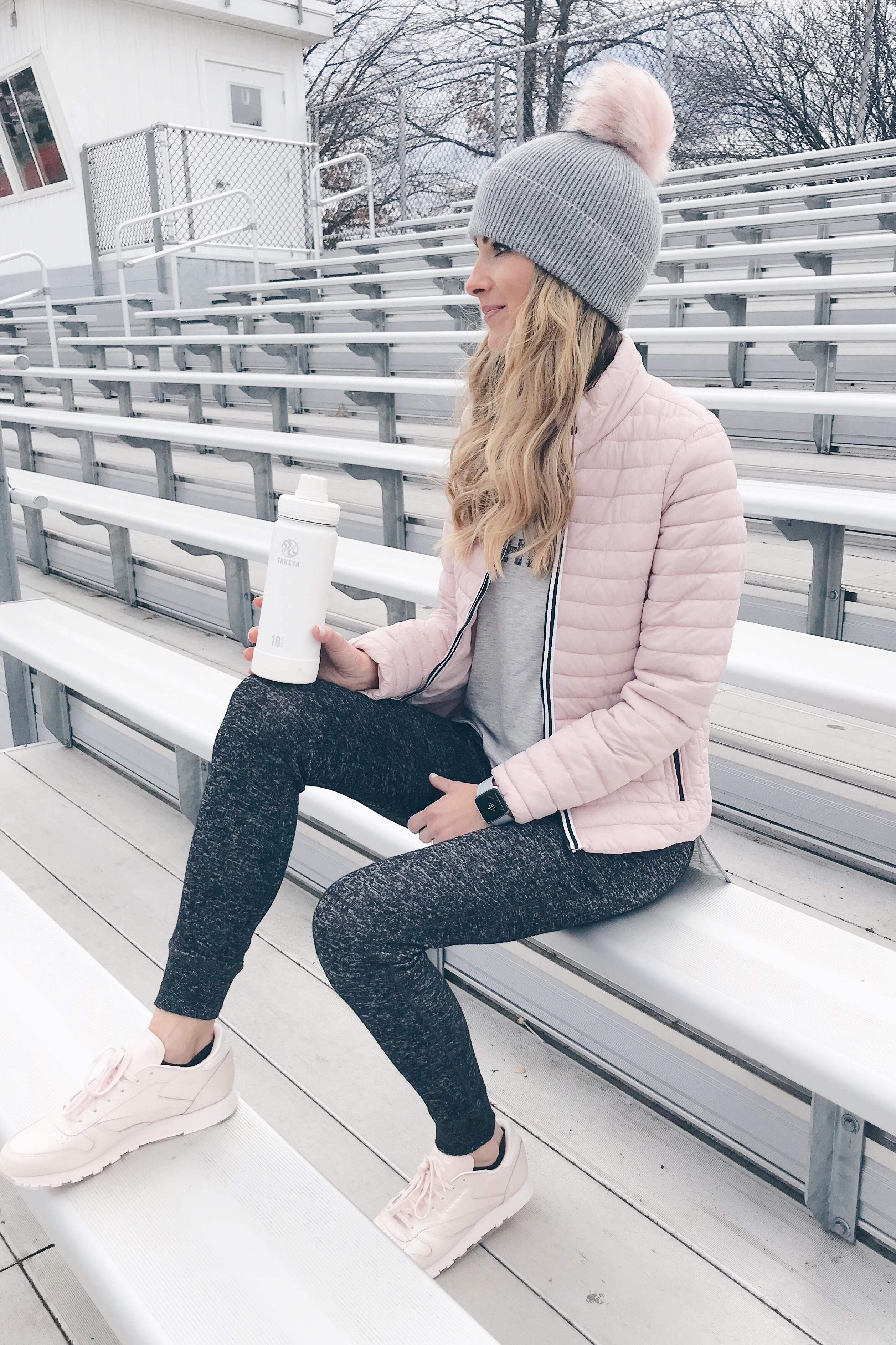 Winter Athleisure Jogger Outfit Ideas