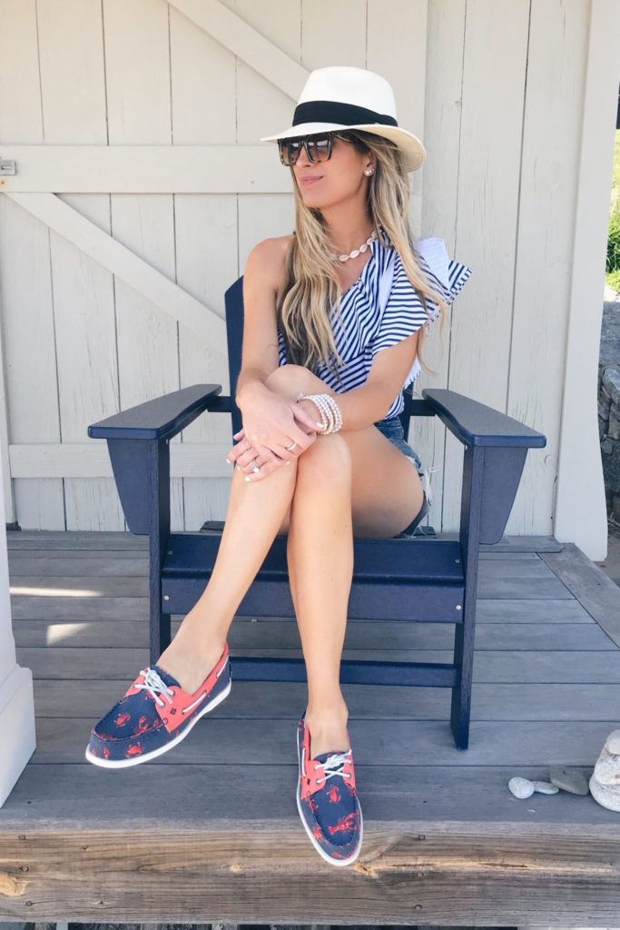 memorial day outfit ideas - sperry red and blue boat shoes on pinteresting plans fashion blog