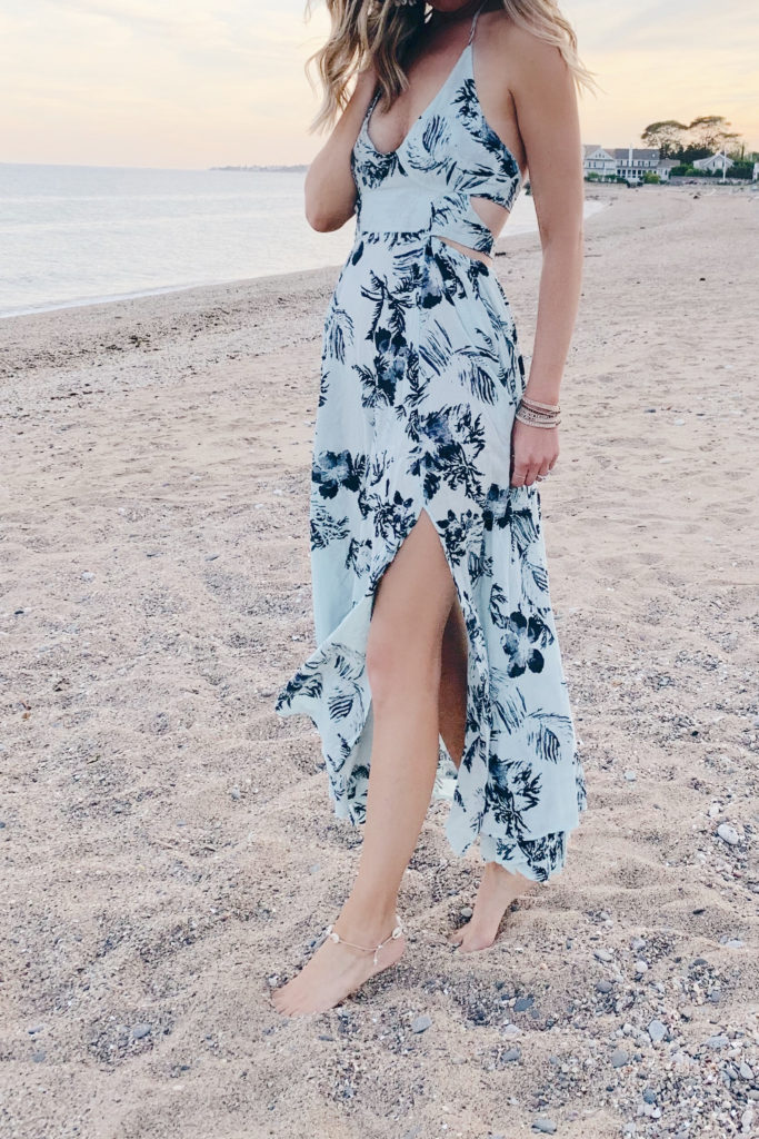 warm weather vacation outfit ideas - floral maxi dress - connecticut fashion blogger rachel moore of pinteresting plans