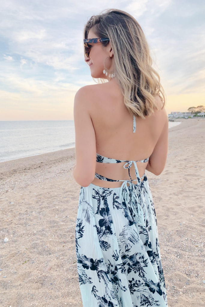 warm weather vacation outfit ideas - low back dress on rachel moore of pinteresting plans fashion blog