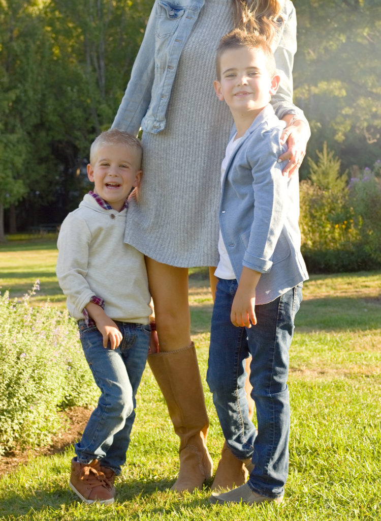 coordinating fall outfits for family pictures