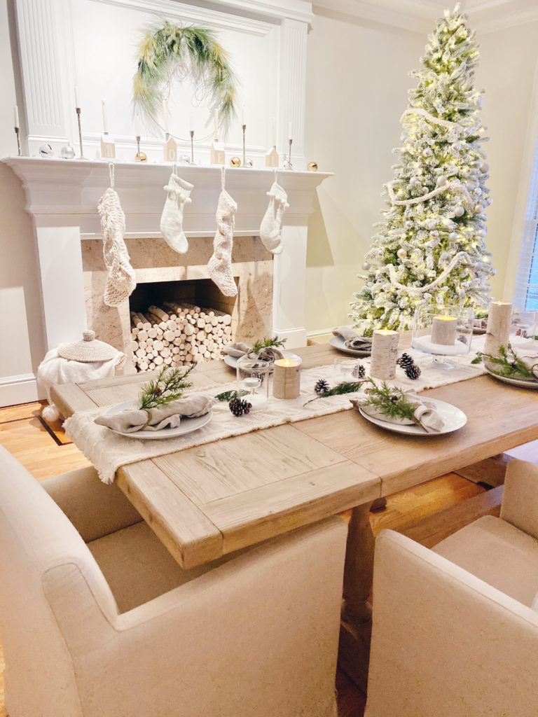 minimalist holiday tablescape for christmas dinner - pinteresting plans blog