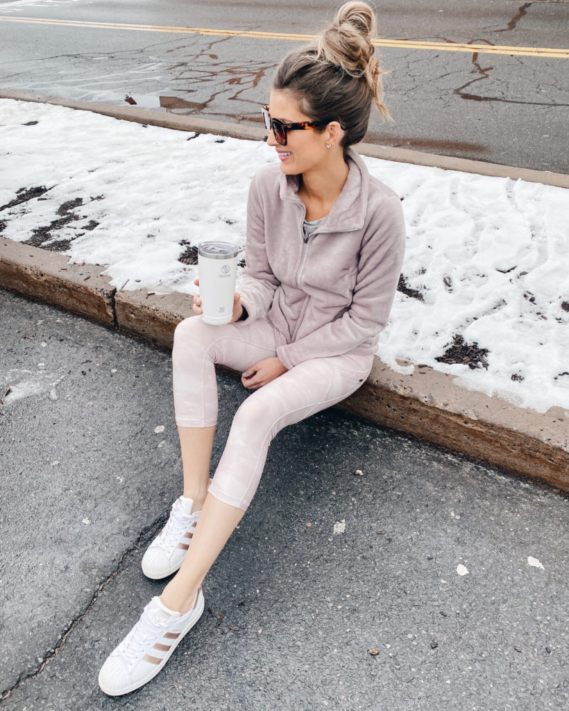 walmart outfit ideas - athleisure outfit on pinteresting plans fashion blogger rachel moore