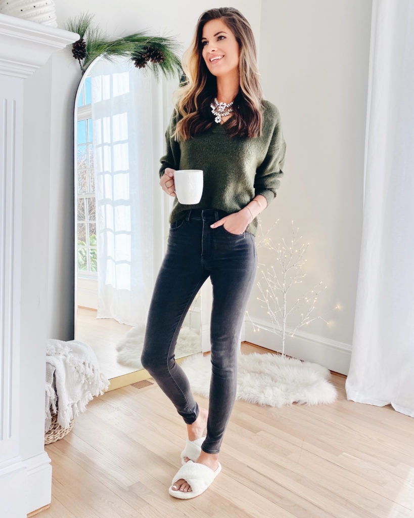 casual holiday outfits 2020 for women on pinteresting plans blog