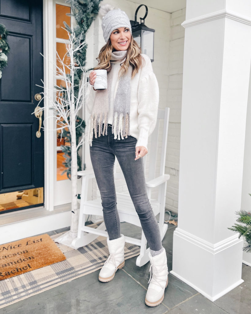 casual winter holiday outfit ideas 2020