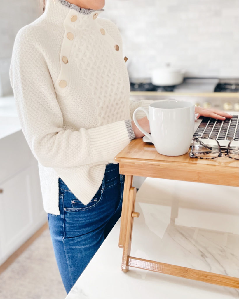 work from home sweater and jeans outfit - pinteresting plans blog