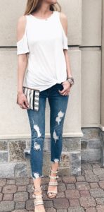 spring outfit ideas: knotted tee with cropped distressed jeans and cork heels