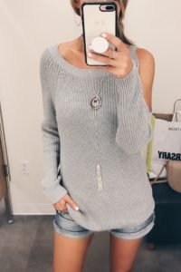 cold shoulder-sweater-on-pinterestingplans