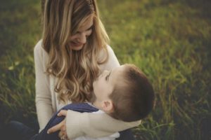 family photo shoot fashion and styling tips with pinterestingplans