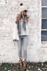 Winter fashion trends 2018 - pom pom scarf cute winter outfit on pinterestingplans