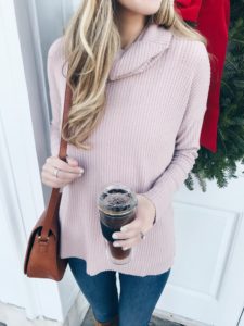 winter outfits 2017 - pink thermal cowl neck top wth denim leggings on pinterestingplans