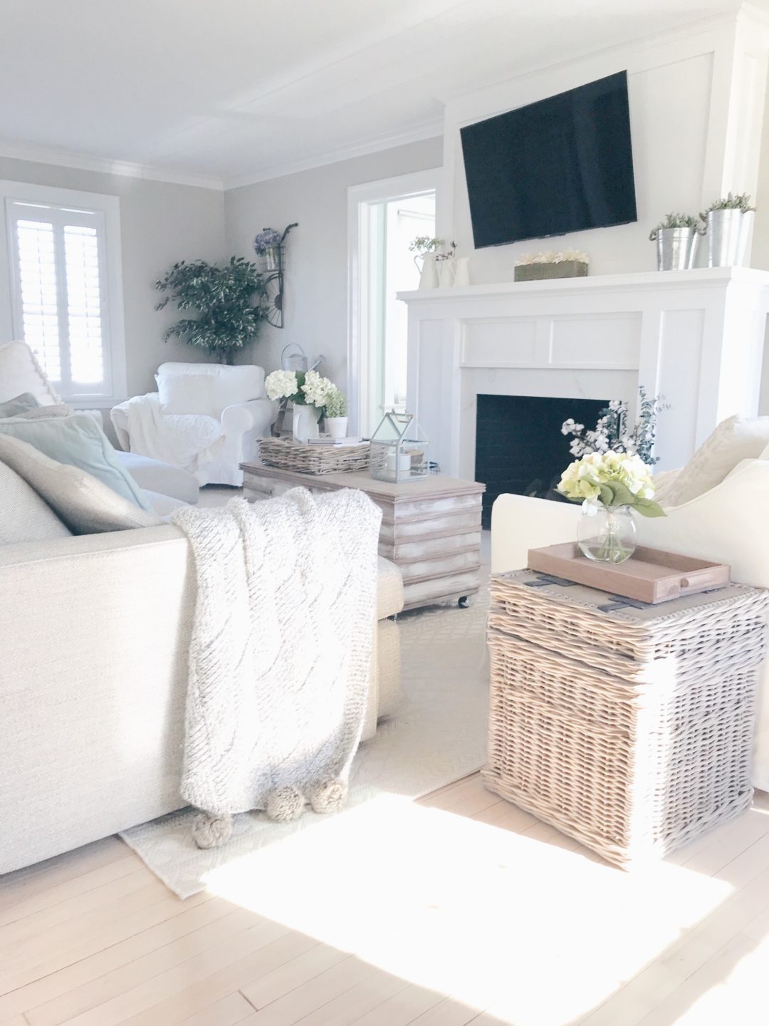 tips for surviving a home renovation - coastal farmhouse living room makeover on pinteresting plans blog