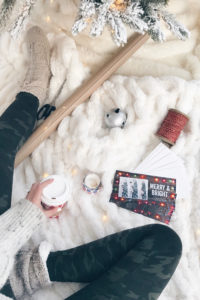 pinteresting plans lifestyle blogger addressing affordable holiday photos cards