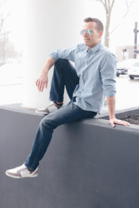men's spring capsule wardrobe 2019 - men's chambray shirt with jeans