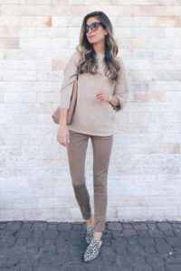 fashion blogger wearing amazon dolman sweater - teacher outfit inspiration on pinteresting plans blog