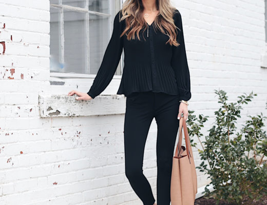 pinteresting plans fashion blogger Rachel Moore in all black outfit - workwear outfit - sharing workwear pumps on sale