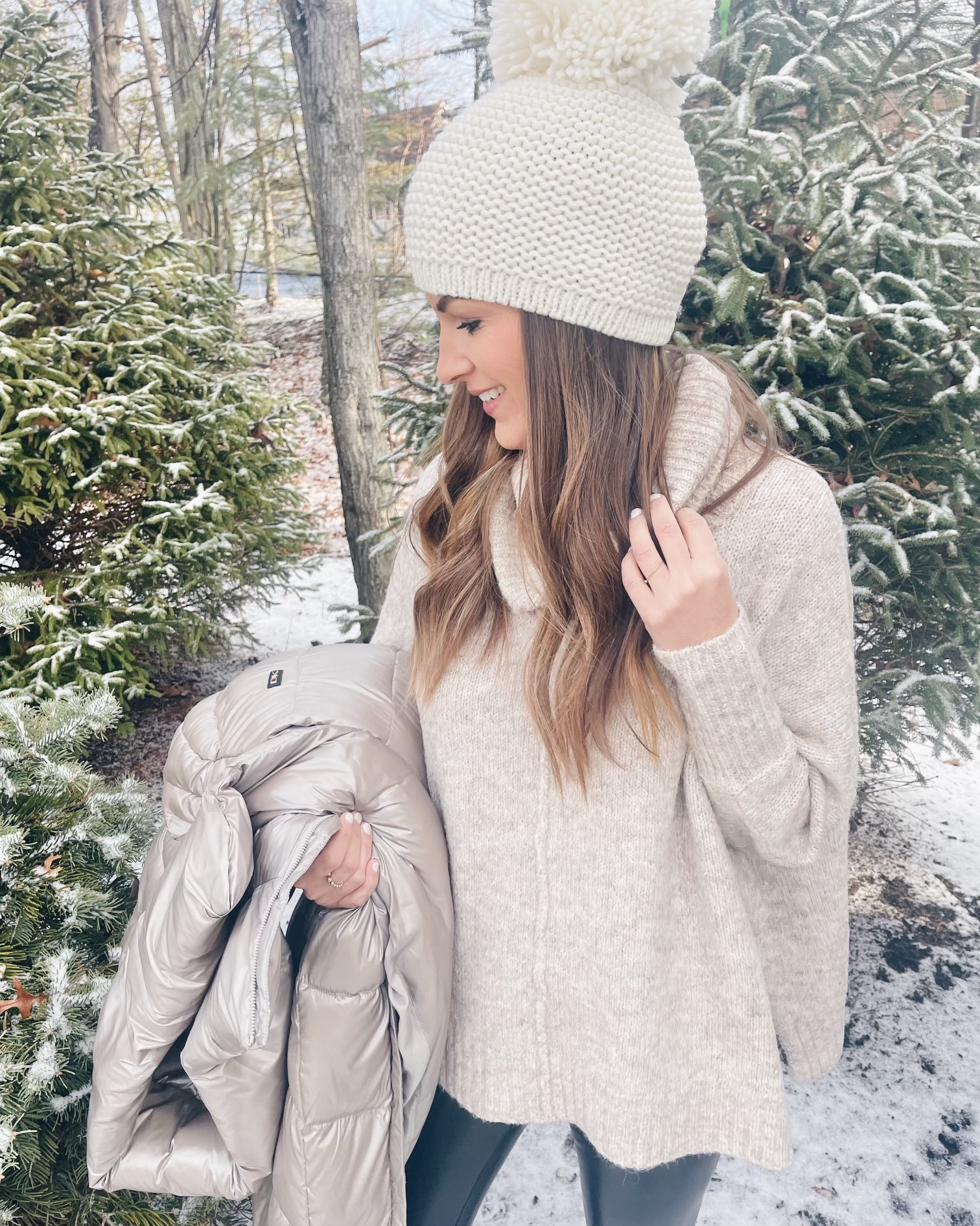 White Beanie with White Outerwear Winter Outfits For Women (2 ideas &  outfits)